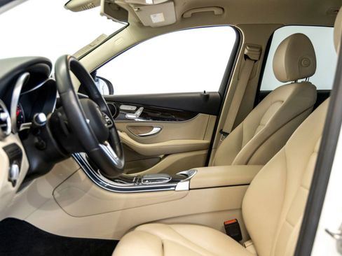 Used 2020 Mercedes-Benz GLC 300 GLC 300 image 14