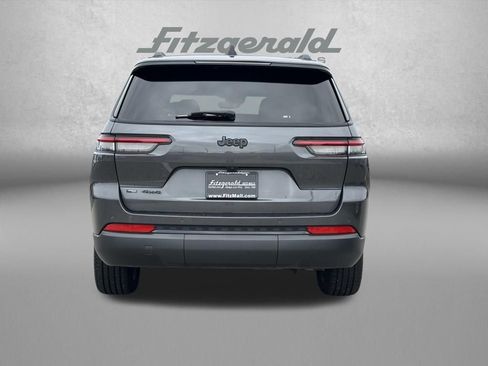 Used 2023 Jeep Grand Cherokee L Laredo AWD/4WD image 5
