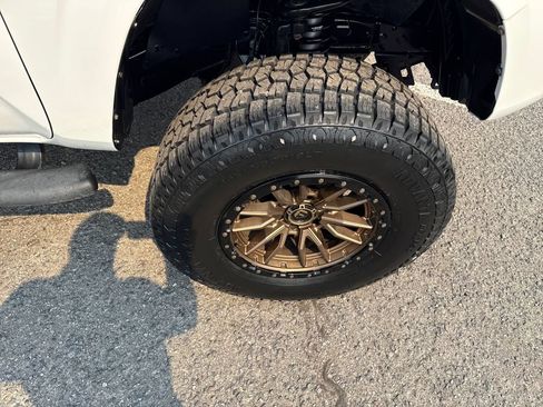 Used 2019 Toyota Tacoma SR w/ SR Convenience Package AWD/4WD image 36