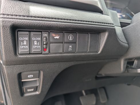 Used 2022 Honda Odyssey EX-L image 26