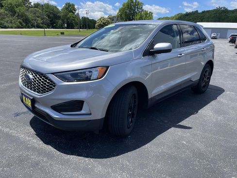 Used 2023 Ford Edge SEL AWD/4WD image 5