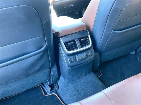 Used 2020 Subaru Outback Touring XT AWD/4WD image 33