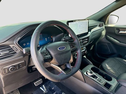 Used 2024 Ford Escape ST-Line Elite w/ Premium Technology Package AWD/4WD image 9