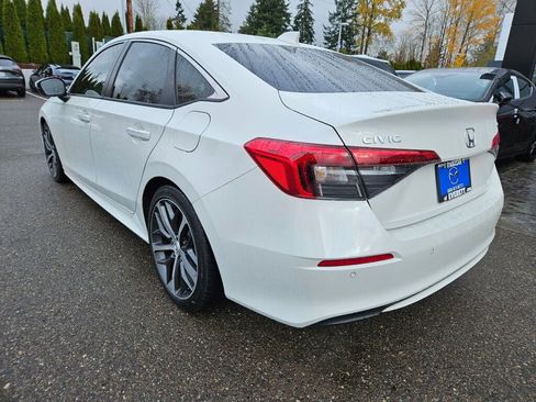 Used 2024 Honda Civic Touring image 6