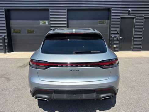 Certified 2025 Porsche Macan AWD/4WD image 7