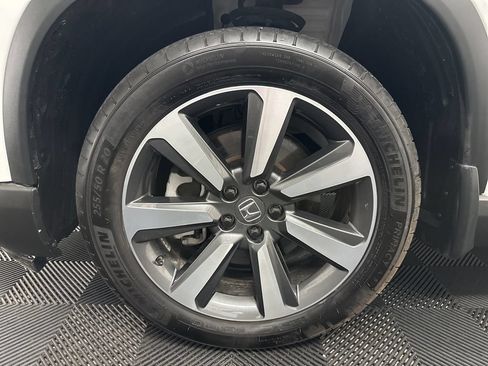 Used 2024 Honda Pilot Elite image 44