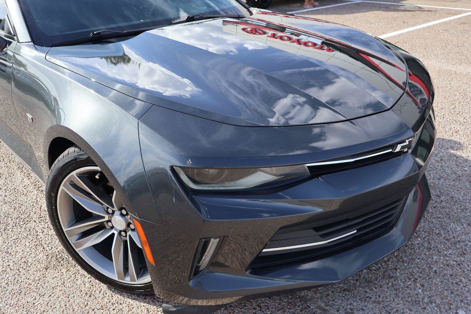Used 2018 Chevrolet Camaro LT RWD image 8