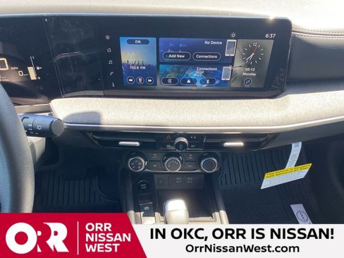 New 2025 Nissan Kicks SV w/ Interior Electronics Package AWD/4WD image 25