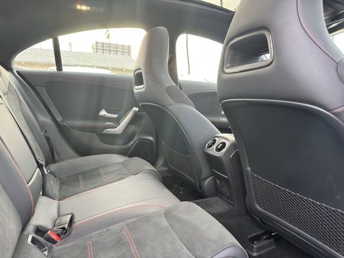 Used 2023 Mercedes-Benz CLA 250 image 40