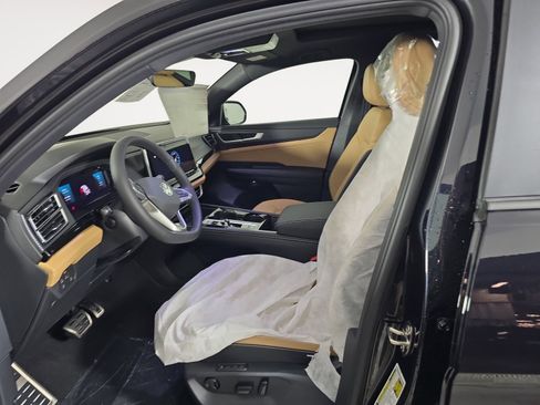 New 2026 Volkswagen Atlas Cross Sport SEL R-Line AWD/4WD image 9