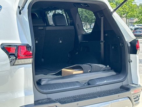 New 2026 Lexus LX 600 4WD w/ Luxury Package image 33