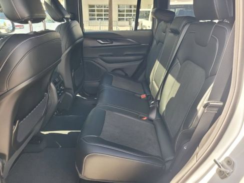 New 2025 Jeep Grand Cherokee Altitude RWD image 7
