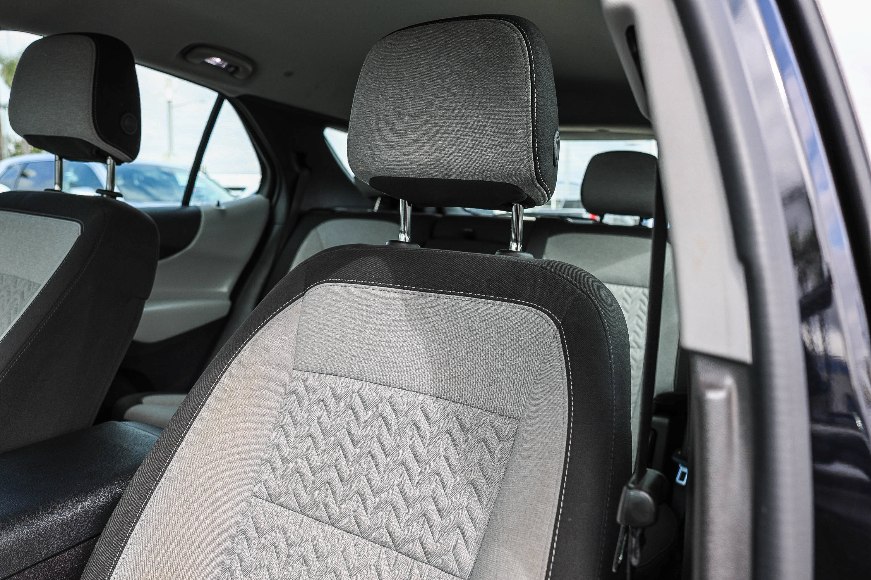 Used 2024 Chevrolet Equinox LS FWD image 15