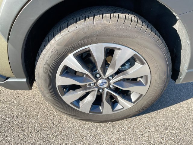 Certified 2025 Subaru Outback Touring XT AWD/4WD image 8