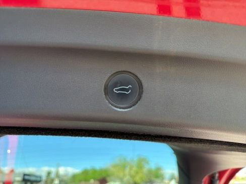 Used 2020 Tesla Model Y Performance image 9