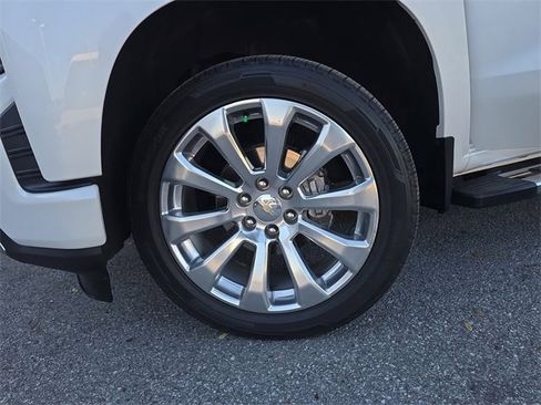 Certified 2022 Chevrolet Silverado 1500 High Country image 31