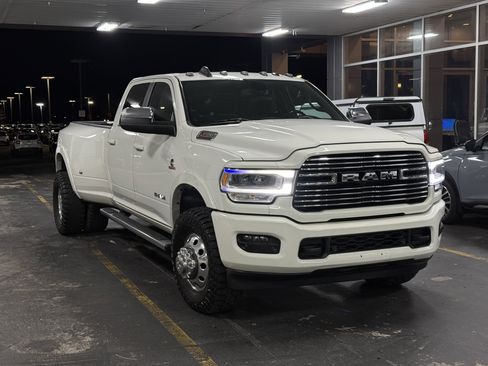 Used 2021 RAM 3500 Laramie image 3