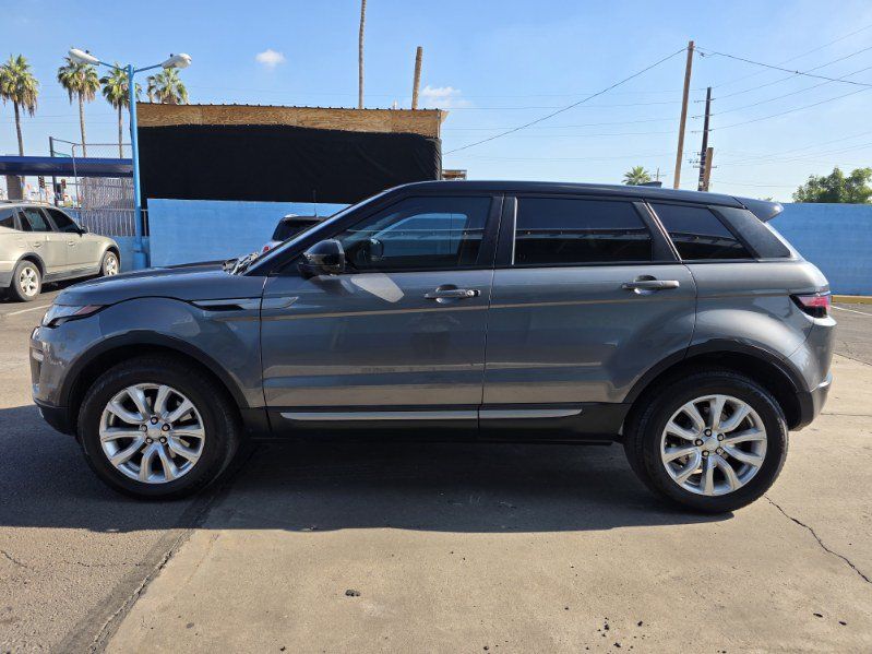 Used 2019 Land Rover Range Rover Evoque SE AWD/4WD image 7