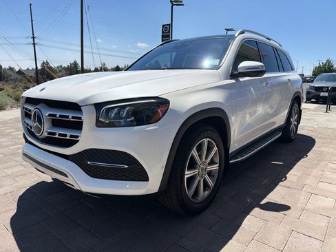 Used 2021 Mercedes-Benz GLS 450 4MATIC image 4