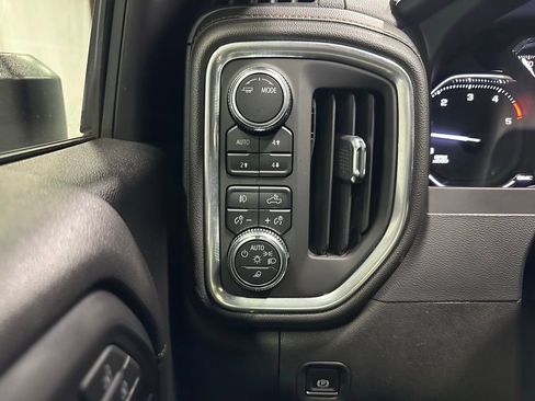 Used 2022 GMC Sierra 2500 AT4 image 18