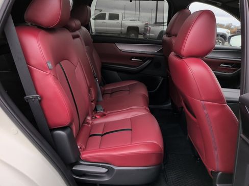 Certified 2025 MAZDA CX-70 Plug-In Hybrid w/ Premium Plus image 19