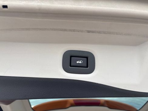 Used 2018 Nissan Rogue SV FWD image 10