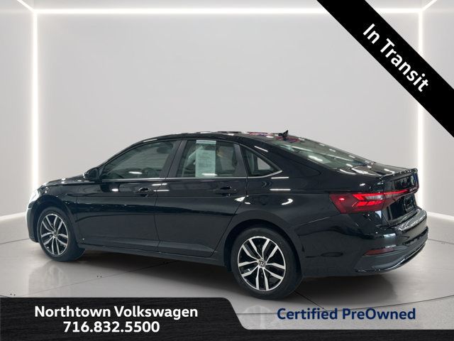 Used 2026 Volkswagen Jetta SE FWD image 3