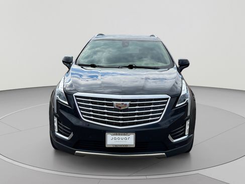 Used 2017 Cadillac XT5 Platinum w/ Driver Assist Package AWD/4WD image 8