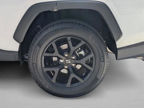 Certified 2025 Toyota RAV4 XLE FWD image 21