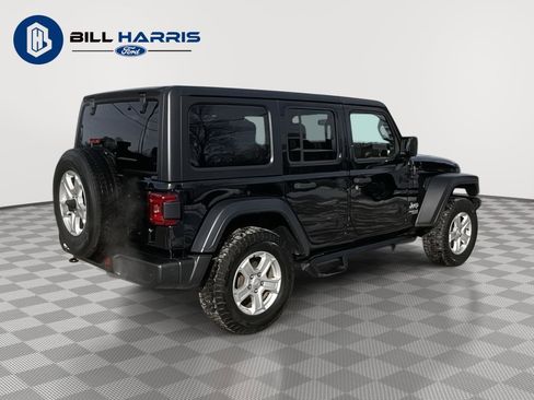 Used 2019 Jeep Wrangler Unlimited Sport S AWD/4WD image 5
