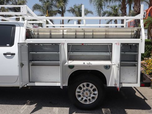 Used 2023 Chevrolet Silverado 3500 W/T AWD/4WD image 6