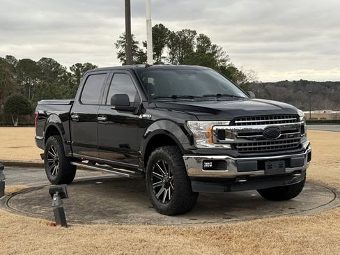 Used 2018 Ford F150 XLT w/ Equipment Group 302A Luxury image 9