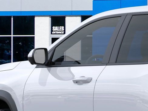 New 2026 Chevrolet Equinox LT image 12