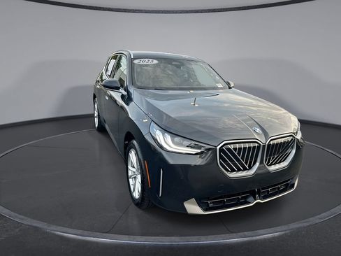 Used 2025 BMW X3 xDrive30i w/ Convenience Package AWD/4WD image 12