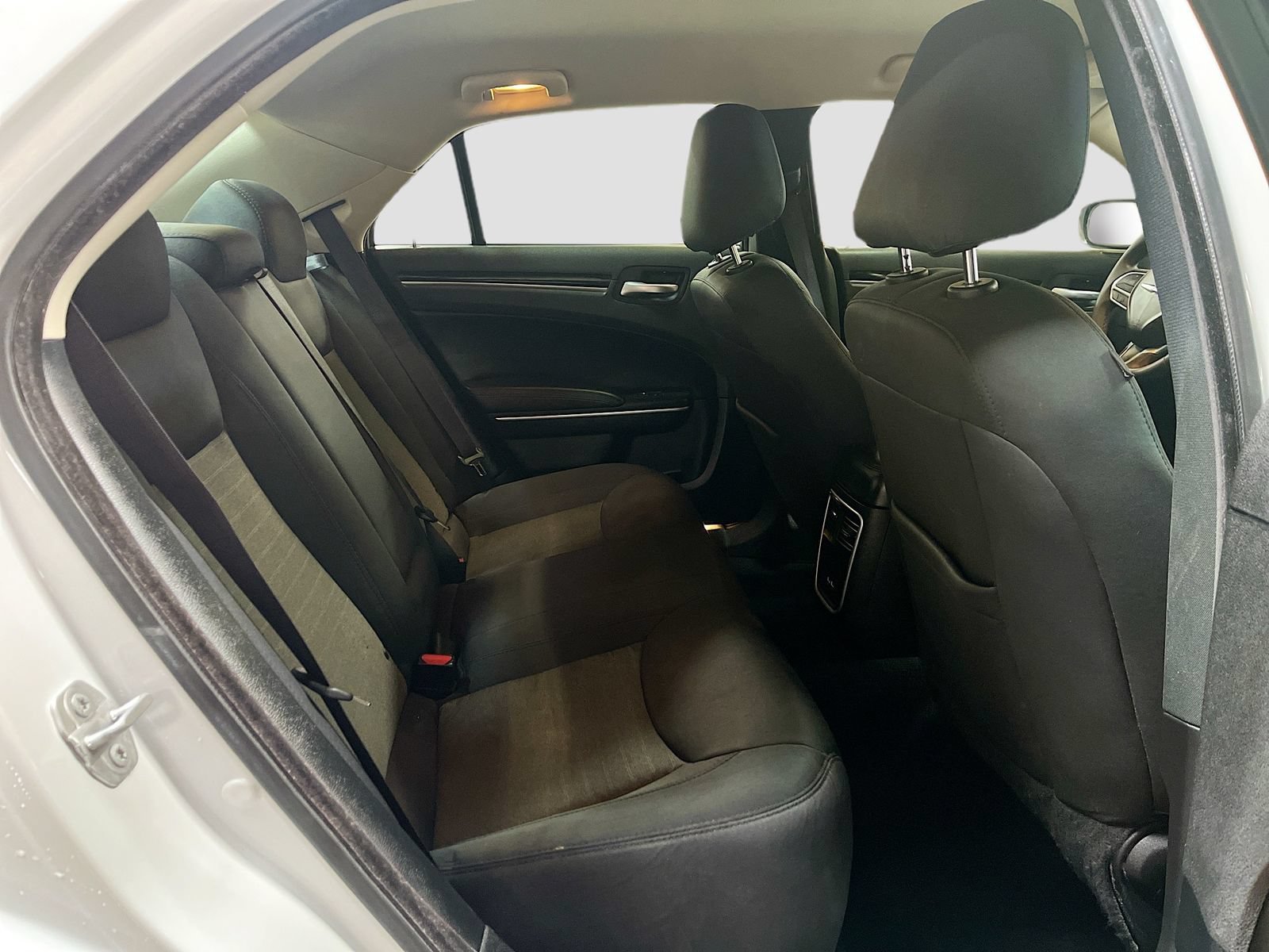 Used 2023 Chrysler 300 Touring RWD image 25