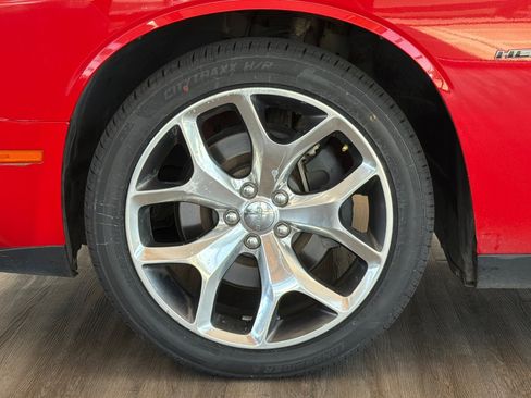 Used 2016 Dodge Challenger R/T RWD image 26