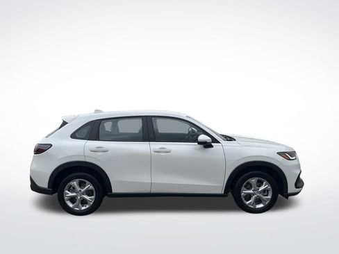 Used 2025 Honda HR-V LX image 8