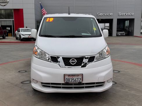 Used 2019 Nissan NV200 SV w/ Navigation Package FWD image 3