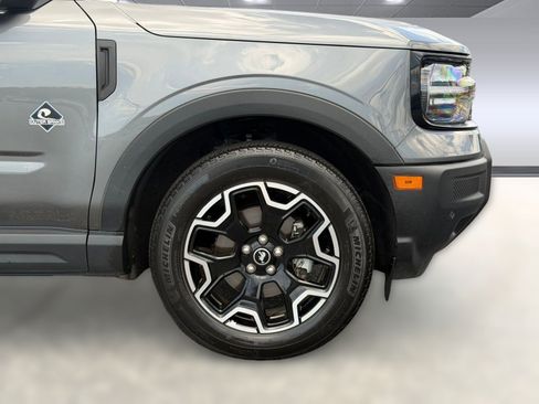 Used 2025 Ford Bronco Sport Outer Banks w/ Outer Banks Tech Package+ AWD/4WD image 15