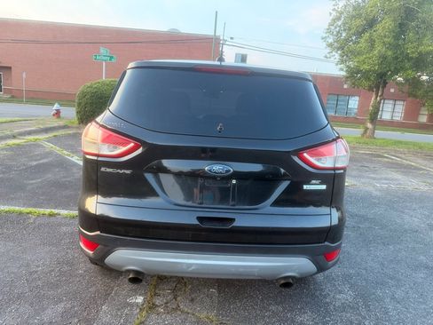 Used 2015 Ford Escape SE FWD image 5