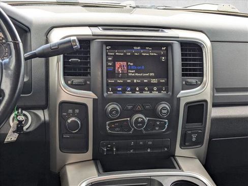 Used 2018 RAM 3500 Big Horn image 13