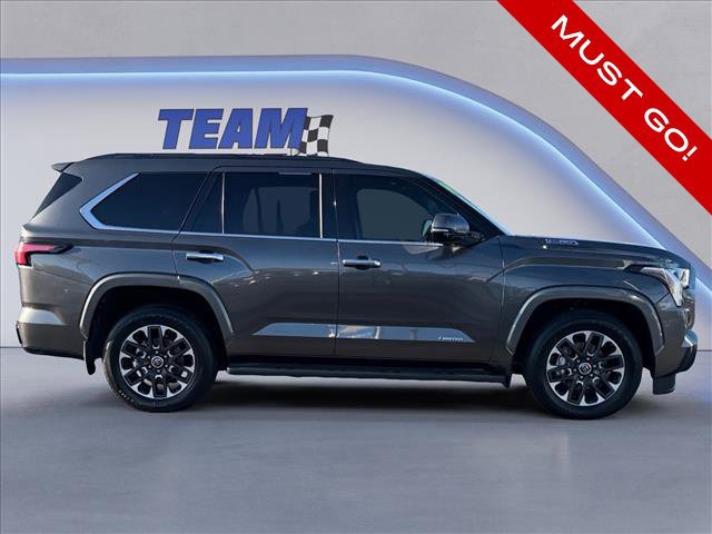 Used 2023 Toyota Sequoia Limited AWD/4WD image 4