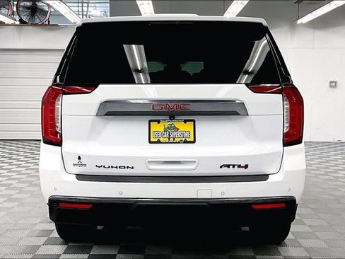 Used 2024 GMC Yukon XL AT4 AWD/4WD image 5