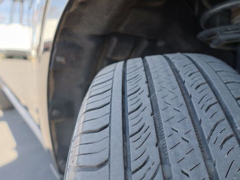 Used 2025 Ford Maverick XL image 10