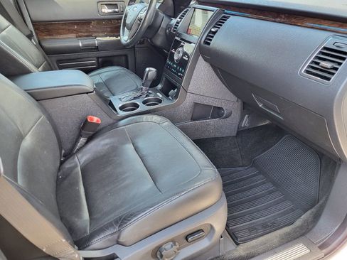 Used 2018 Ford Flex Limited image 20