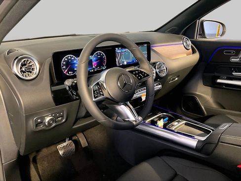 New 2026 Mercedes-Benz GLA 250 4MATIC image 9
