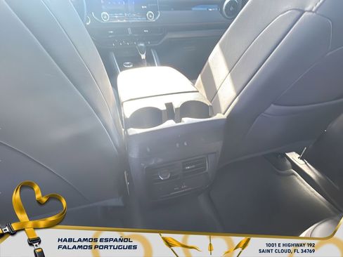 Used 2024 Chevrolet Colorado Z71 w/ Z71 Convenience Package 2 image 25