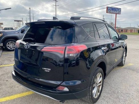 Used 2018 Toyota RAV4 Limited image 6
