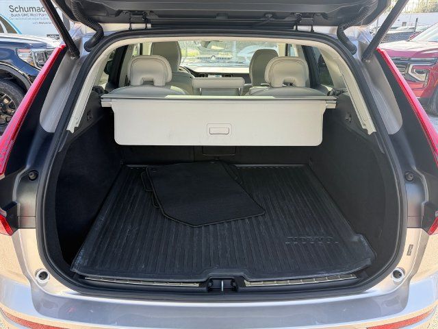 Certified 2024 Volvo XC60 B5 Plus AWD/4WD image 15