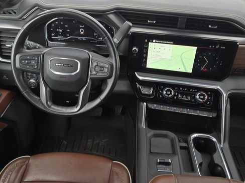 Used 2025 GMC Sierra 2500 Denali Ultimate image 28